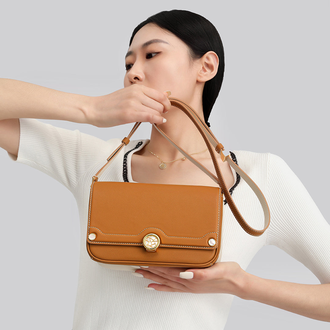Handmade Biscuit SWIFT Leather Crossbody Gemini Saddle Bag